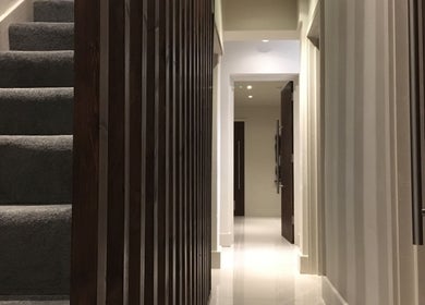 Elegant hallway in Thy Spa Oxford, featuring plush carpet and modern design, Oxford, England, GB.