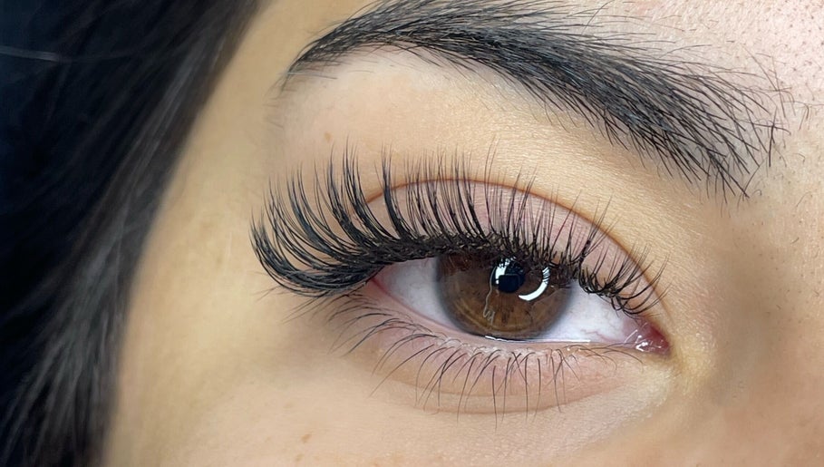 YulzxLashes image 1