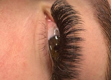Close-up of eyelash extensions at The Beauty Box, North Sunderland, England, GB.
