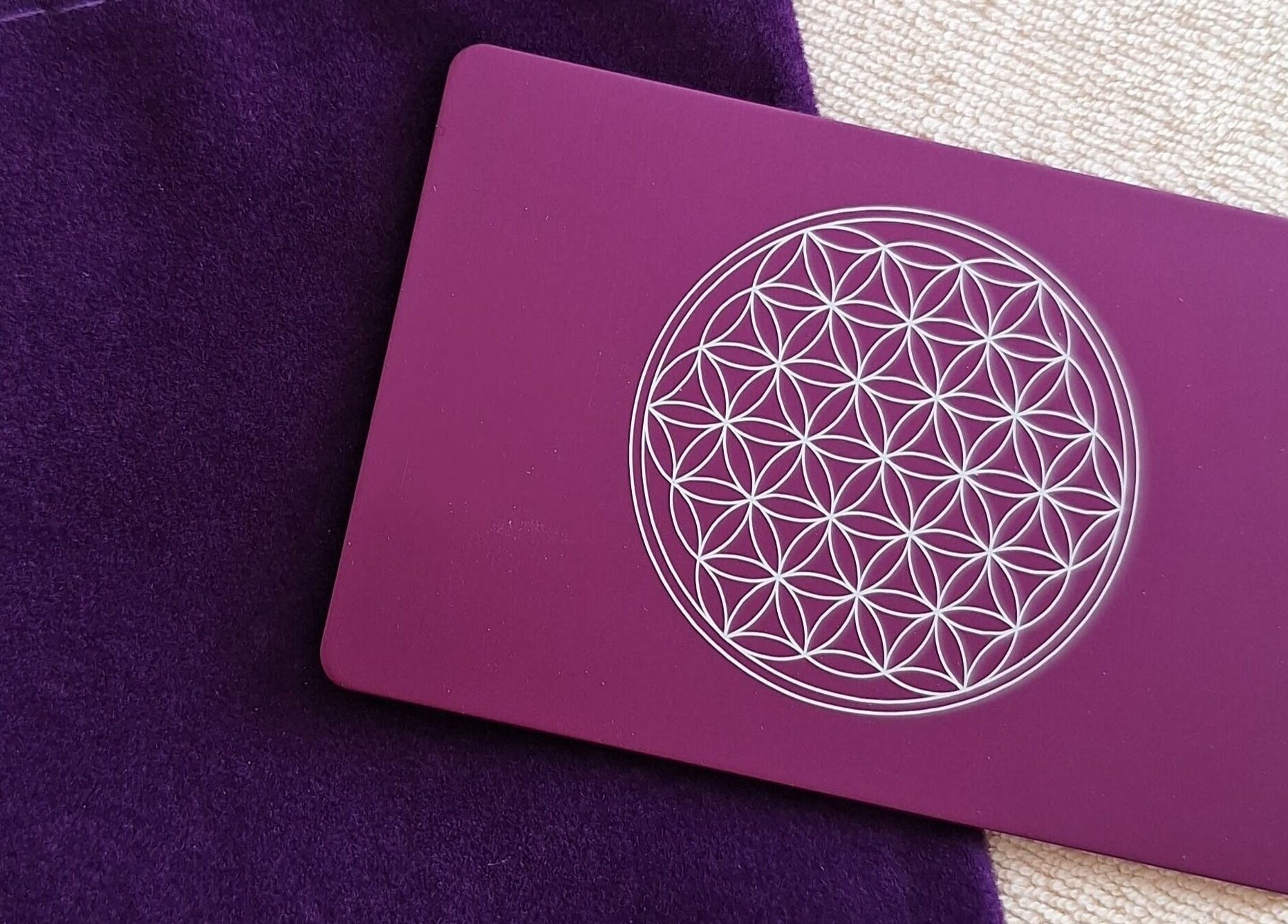 Karte mit Blume des Lebens bei Xundi Naturheilpraxis Jasmin Bell, Winterthur, Zürich, CH.