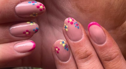 NailsByEmKnapper – kuva 2