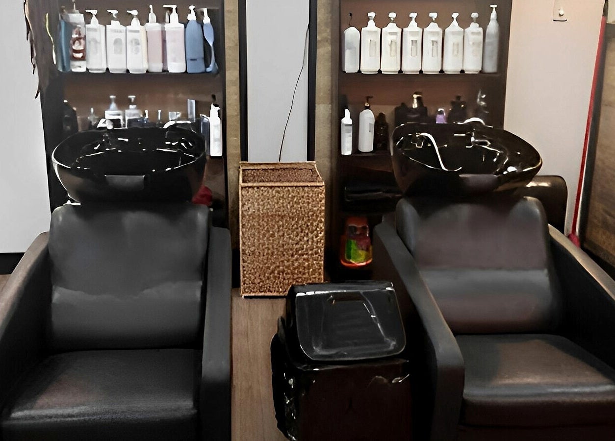 Stations de lavage modernes à Concept K, Saint-Zotique, Québec, CA. Confort et style pour une expérience luxueuse.