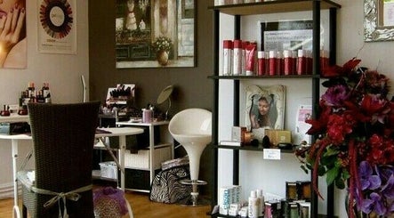 Star Beauty Salon - 241 Waiwhetu Road, Lower Hutt Bild 3