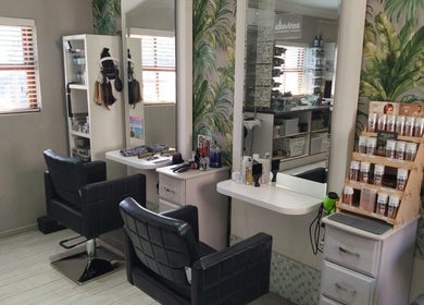Elegant salon decor at Tanak Design / Hair by Nick Ashley, Pretoria, Gauteng, ZA.
