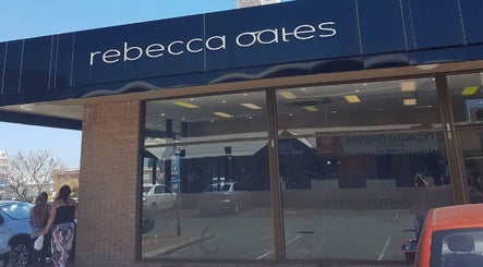 Rebecca Oates image 3