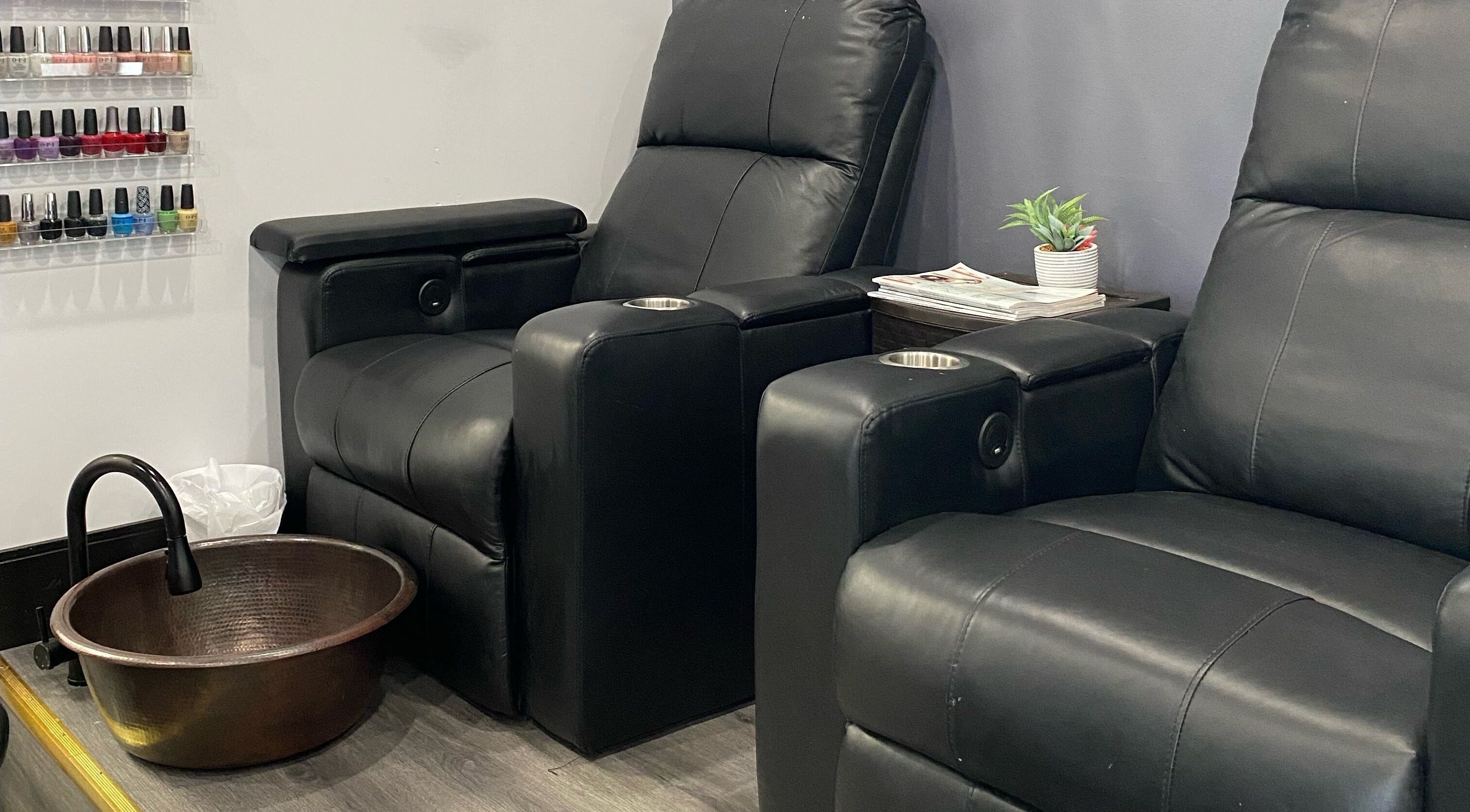 Comfortable recliners for pedicures at Heavens Hair Studio, Fort Erie, Ontario, CA. Relaxation at its finest.