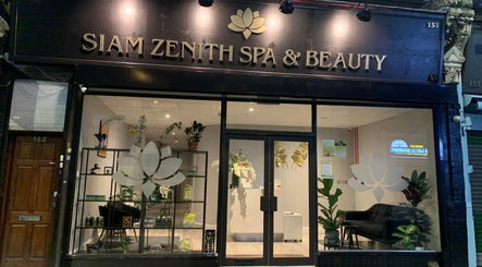 Exterior of Siam Zenith Spa & Beauty in London, England, GB showcasing a welcoming entrance and elegant decor.