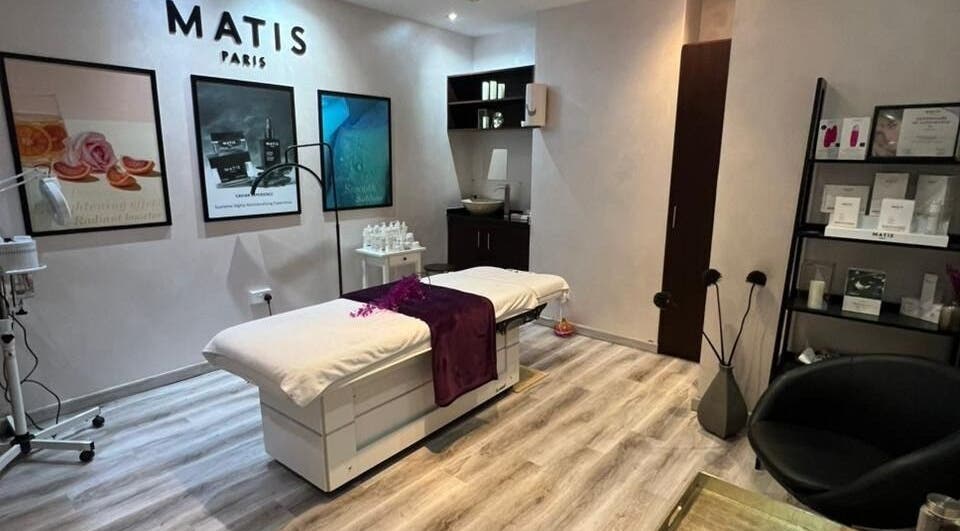 Tranquil treatment room at Salon 971, Dubai, Dubai, AE, with spa bed and elegant decor.