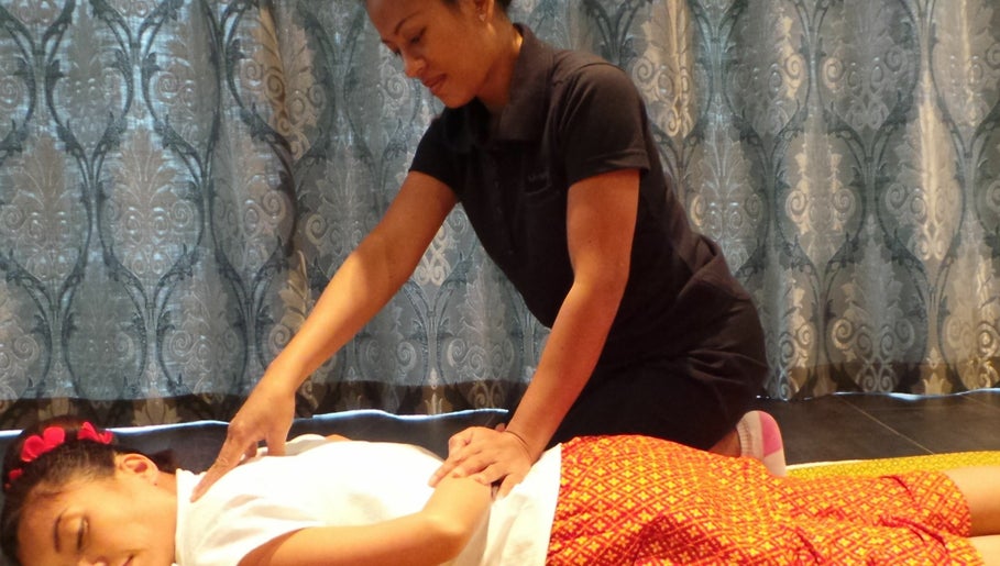 The Lotus Leaf Authentic Traditional Thai Massage – obraz 1