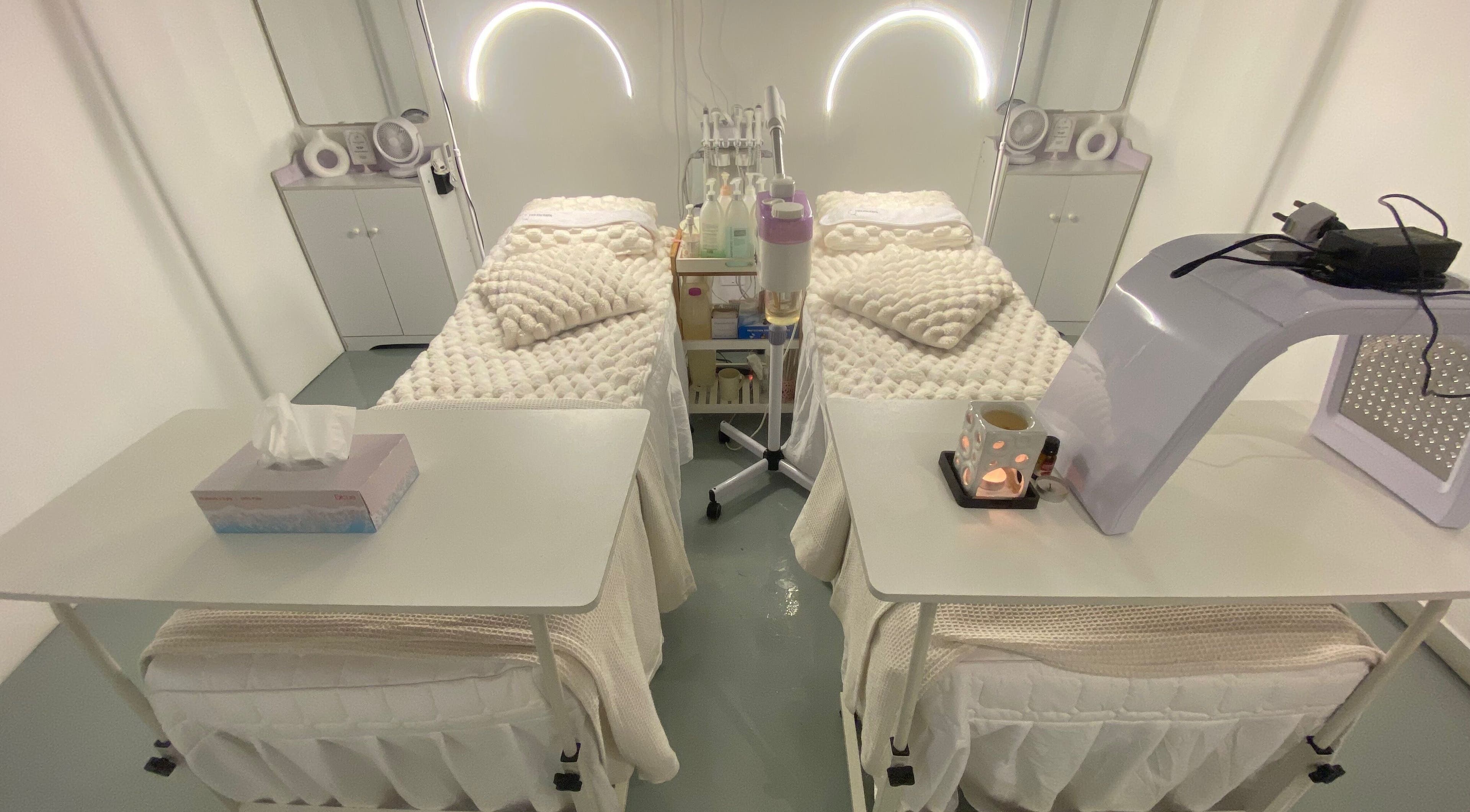 Cozy treatment beds at THE FACESPA, Jitra, Kedah, MY, offering tranquility and relaxation in a serene setting.