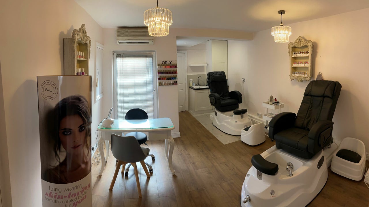 Best salons for eyelash extensions Near Me in Ripley and Marehay, Nottingham Fresha