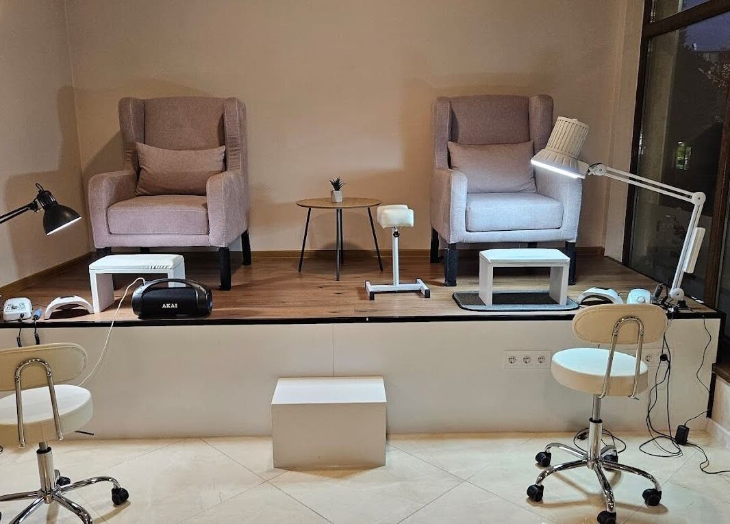 Уютно маникюрно студио в Маникюрница by Kristiyana Aleksandrova, Бургас, Бургас, BG.