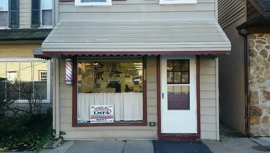 Immagine 1, Yardley Family Haircutters