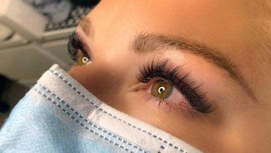 Lashes & Brows by Rea