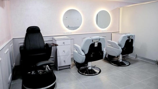 Wandies Hair and Beauty Salon