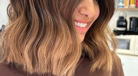 Raquel Canutto Hairdresser image 3