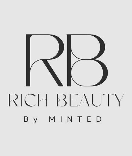 Rich Beauty by Minted Nails billede 2