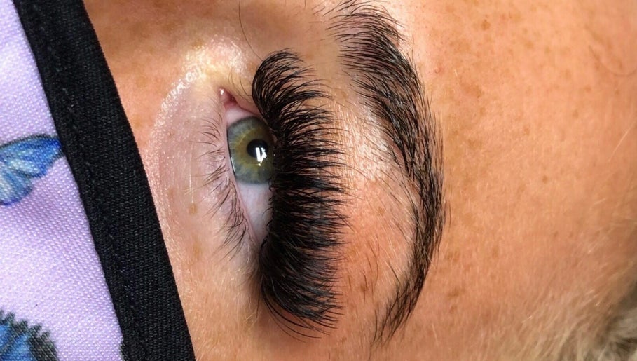 Lashed Newcastle image 1