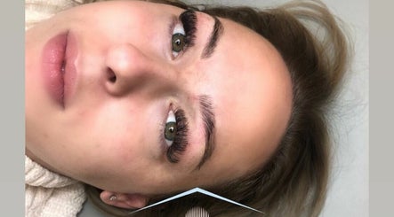Lashes and Cosmetic Brows by Katy image 2