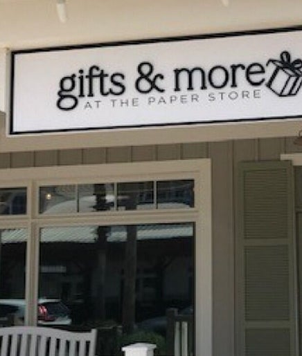 KekeVanB @ Gifts & More at The Paper Store - The Villages, bilde 2