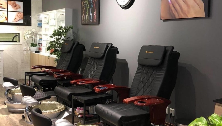 Angel Nails Supply Eidsvoll, bilde 1