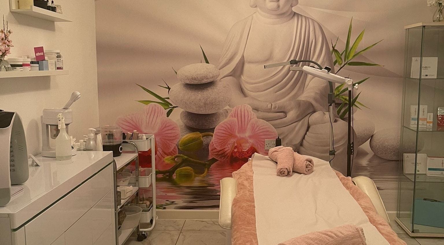 Relaxing treatment room at Serenity Aesthetic Clinic in Kempston, England, GB, featuring tranquil decor and equipment.
