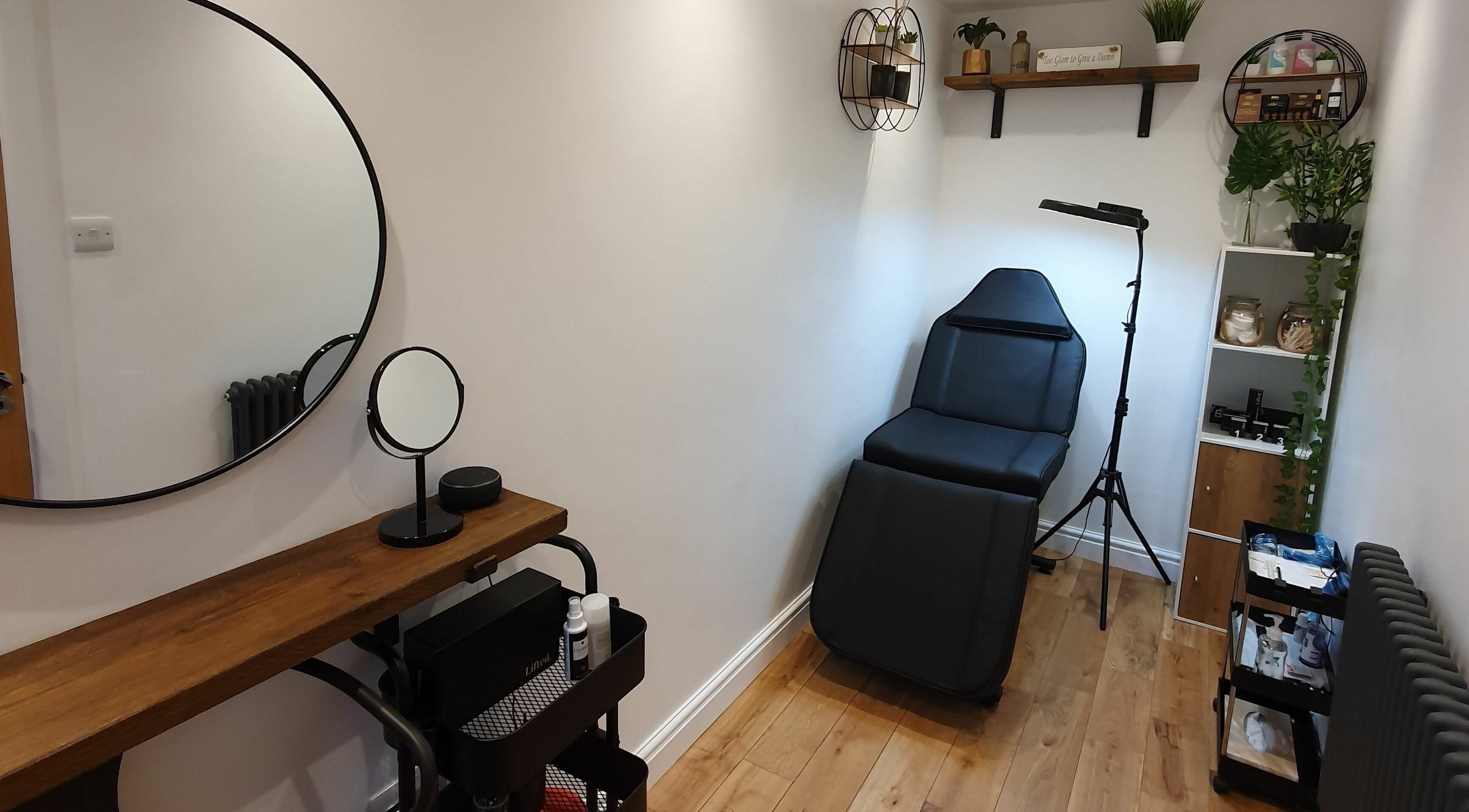 Modern treatment room at Jessica leigh PMU & Aesthetics, Heywood, England, GB with sleek furnishings.