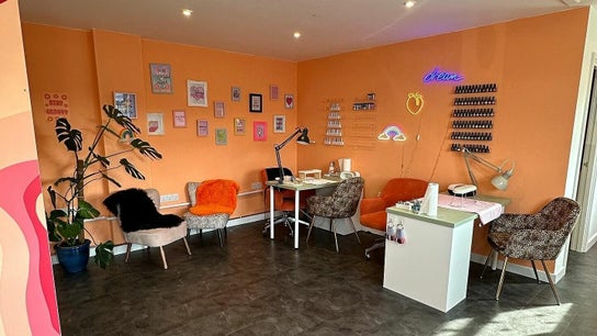 Peachy Beauty Studio