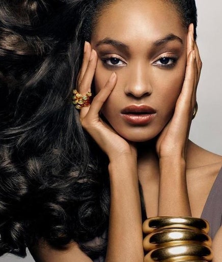 Total Essence Beauty Salon image 2