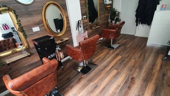 Victoria Helen Hair