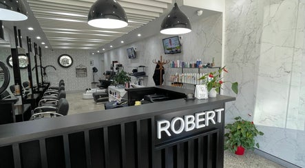 Robert Hairstylist and Makeup Artist