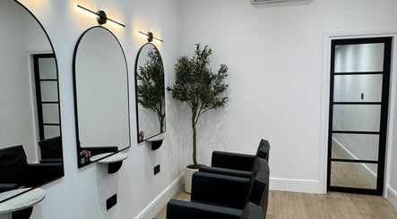 Leigh Fletcher Hairdressing