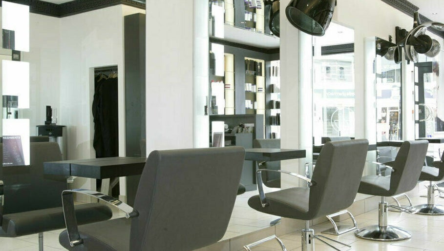 Cunning Cutz image 1