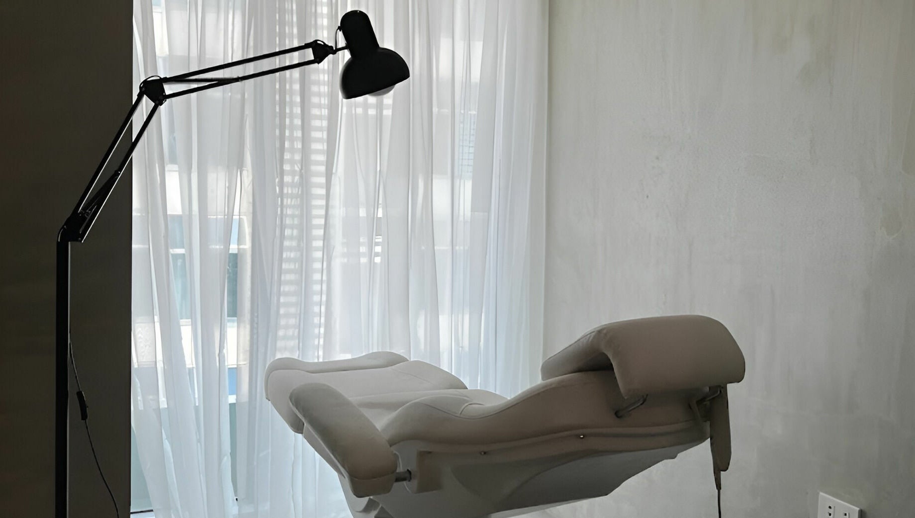 Comfortable spa chair at Evie & Co. Manila, Makati, Metro Manila, PH provides a relaxing wellness experience.