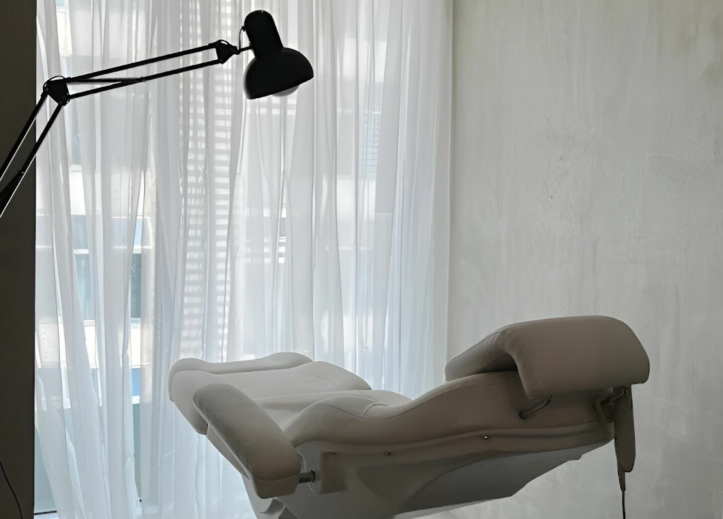 Comfortable spa chair at Evie & Co. Manila, Makati, Metro Manila, PH provides a relaxing wellness experience.