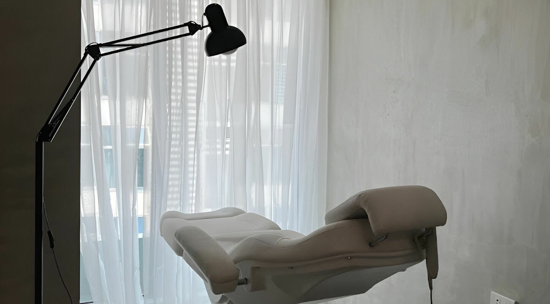 Comfortable spa chair at Evie & Co. Manila, Makati, Metro Manila, PH provides a relaxing wellness experience.