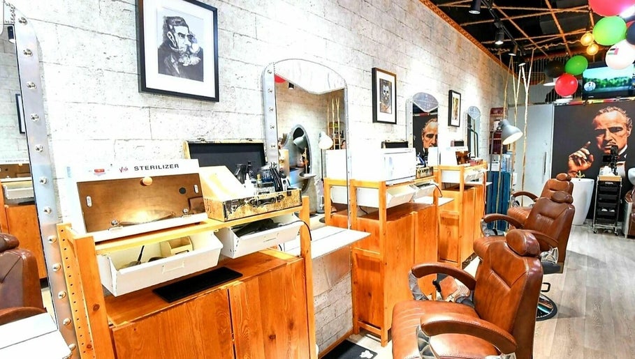 Milado Cut Barber Shop, bilde 1