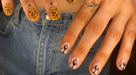 Immagine 3, Nails by George