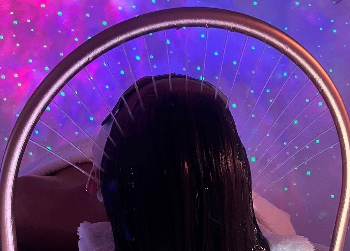 Relaxing scalp treatment under starry lights at Blushing Beauty Lounge x Scalp Spa Perth, Brabham, Western Australia, AU.