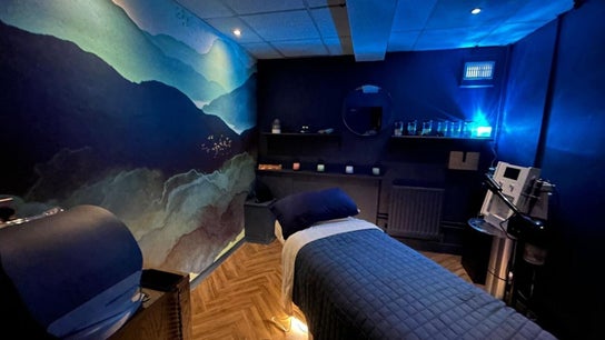 Sii Bello collective  Room 8