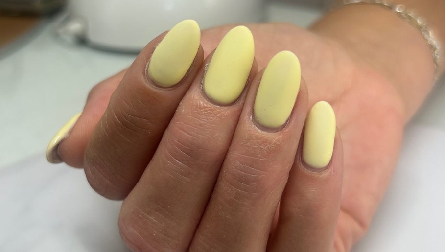 hình ảnh 1 của Alternative Nails