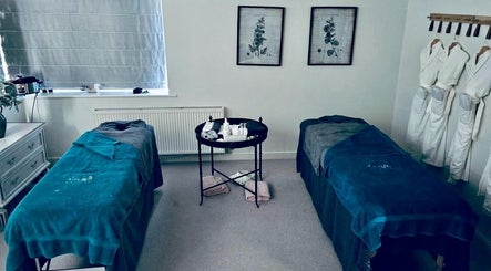 Relaxing spa room at Beauty Within by Vicky, Bishop Auckland, England, GB with tranquil massage beds.