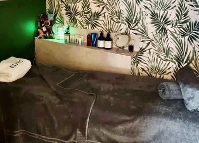 Relaxing treatment room at Beauty Within by Vicky in Bishop Auckland, England, GB, with a soothing atmosphere.