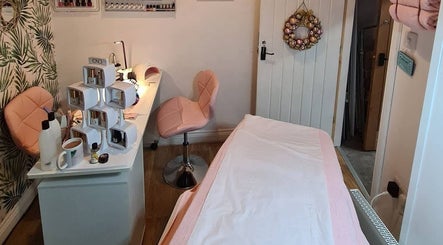 Beauty Within by Vicky offers a cozy nail station in Bishop Auckland, England, GB with soft seating and products.