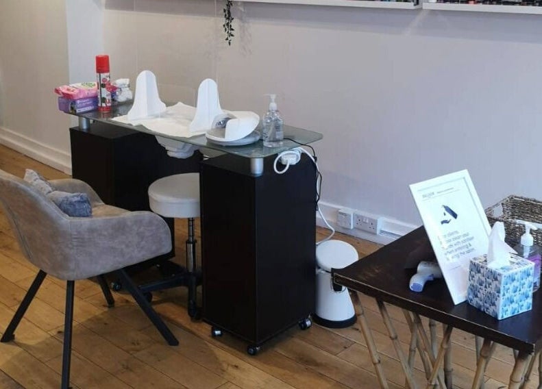 Stylish nail station at River and Rose, Dartmouth, England, GB offers a serene beauty experience.