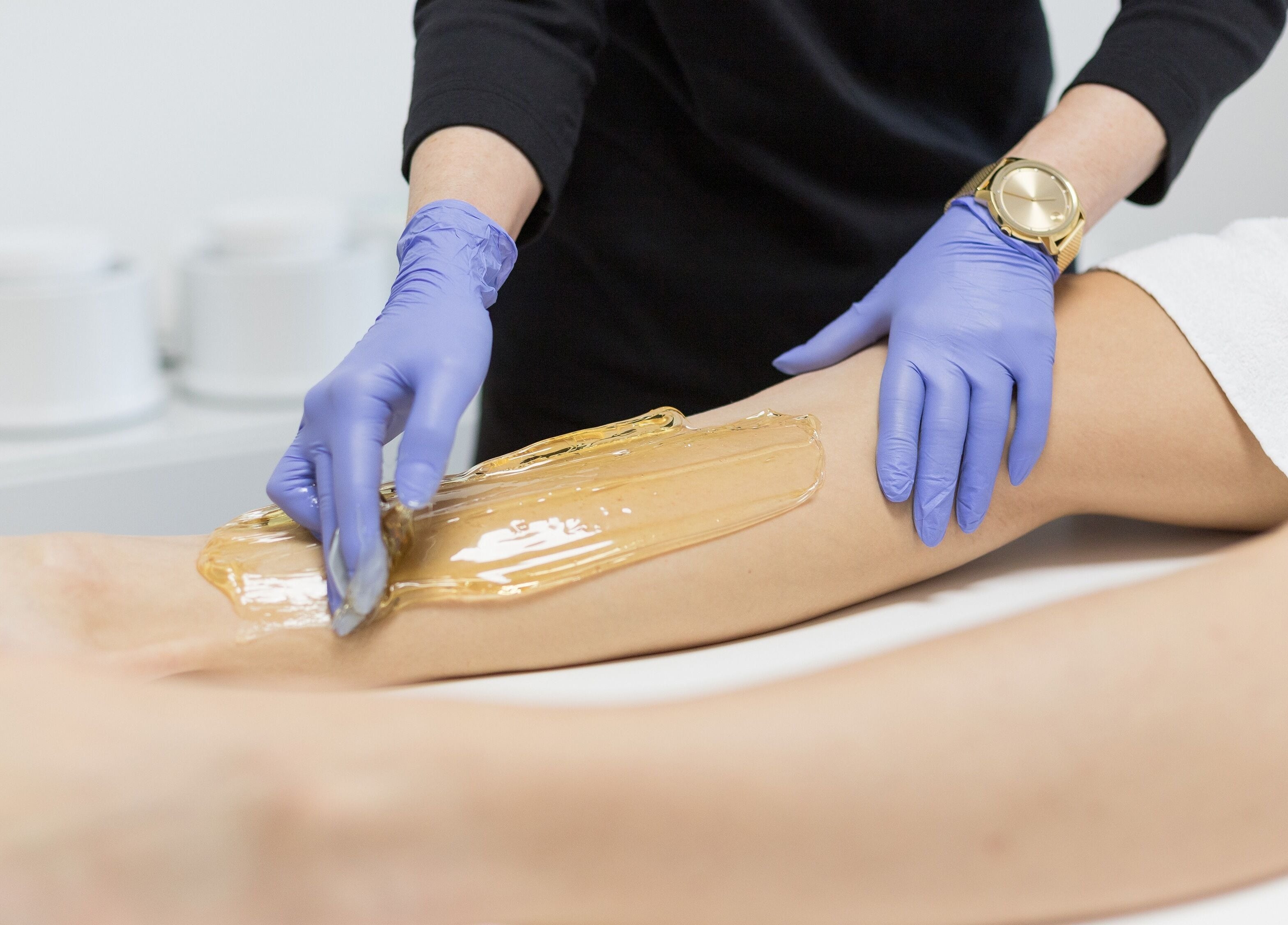 Sugaring treatment at LaMina 六本木, 港区, Tokyo, JP, highlighting professional skincare service.