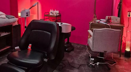 Chic styling area at Maris Gina Shibuya, Shibuya City, Tokyo, JP with vibrant decor and modern equipment.
