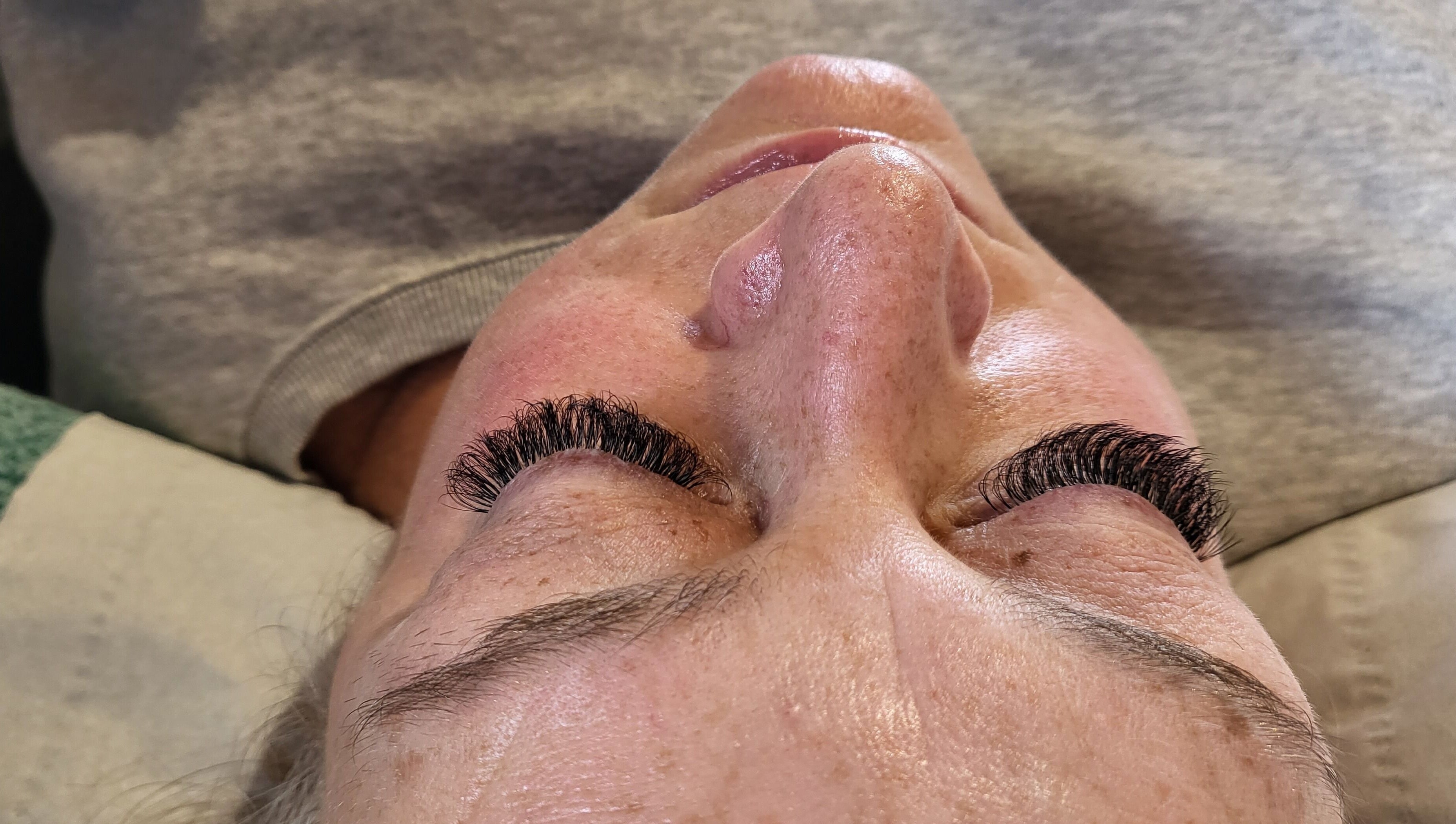 Close-up of eyelash extensions at Emily’s Beauty in Havant, England, GB.