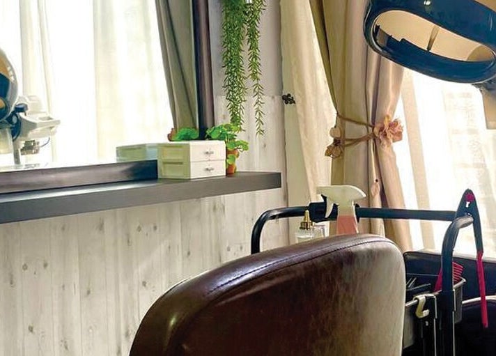 Cozy hair station at Belaian Emas Spa, Putrajaya with stylish decor and equipment. Find serenity in Putrajaya, MY.