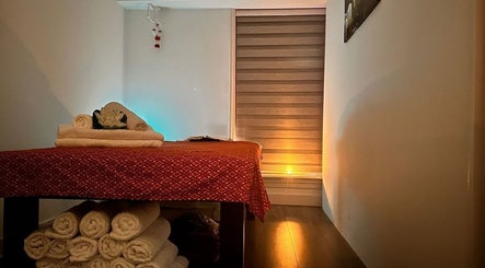 Sara Thai Spa Haarlemmerdijk image 3